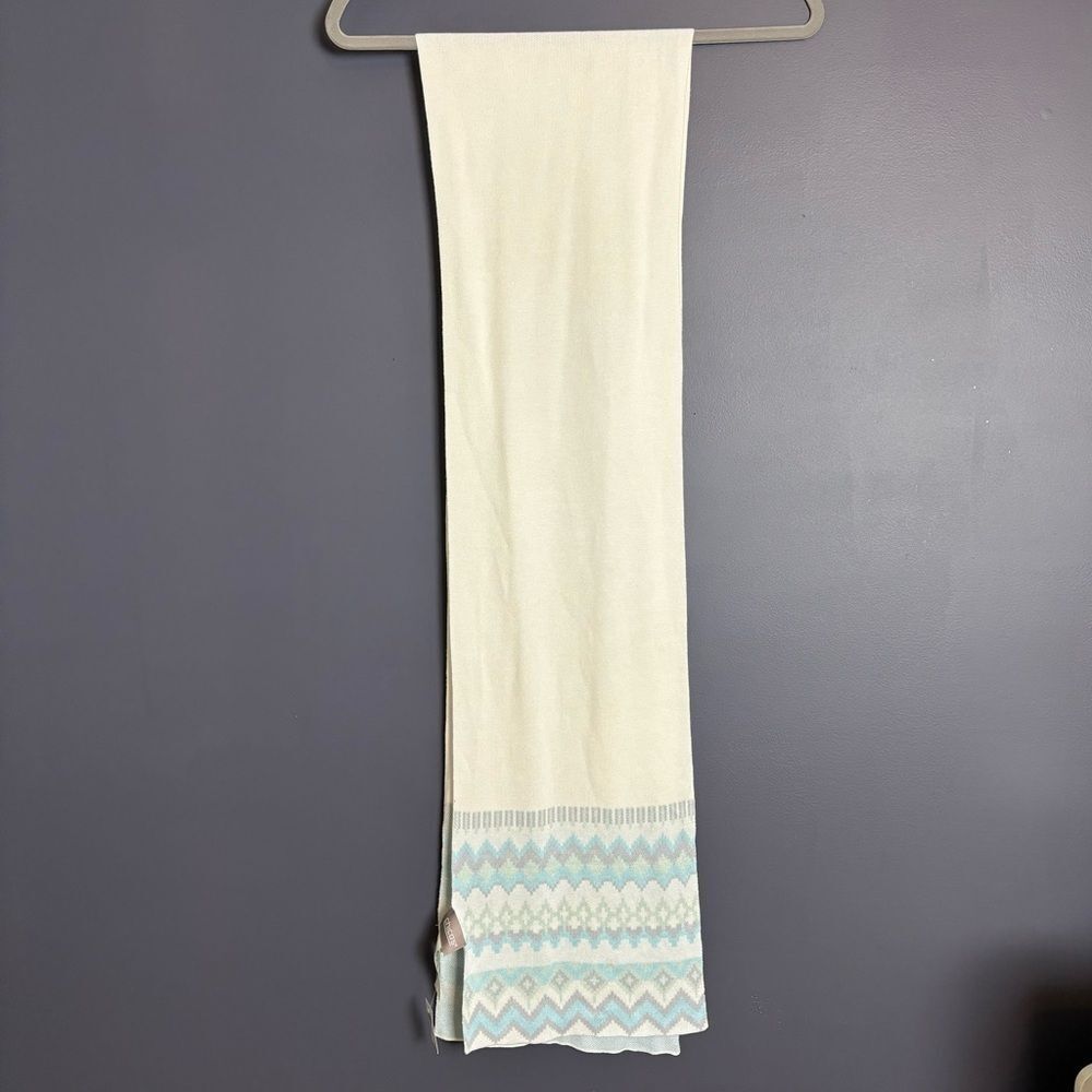 Chico's Fall Winter Scarf Ivory and Ice Blue Pattern 100% Rayon cozy soft NEW